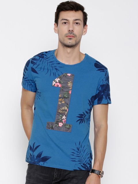 

United Colors of Benetton Men Blue Printed T-shirt