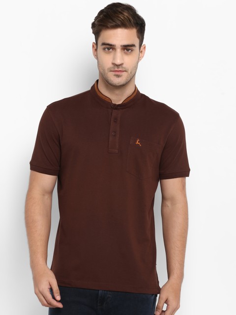 

Parx Men Brown Solid Henley Neck T-shirt