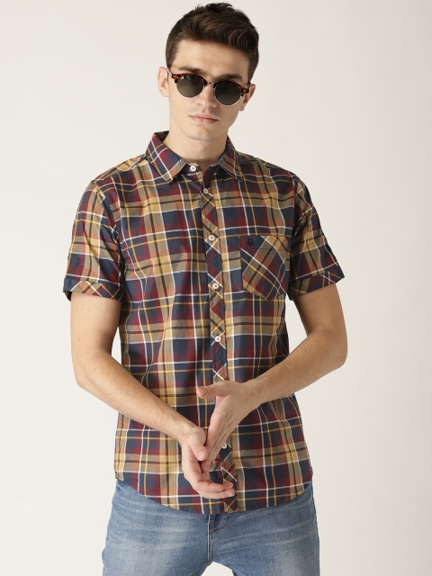 

United Colors of Benetton Men Brown & Maroon Slim Fit Checked Casual Shirt
