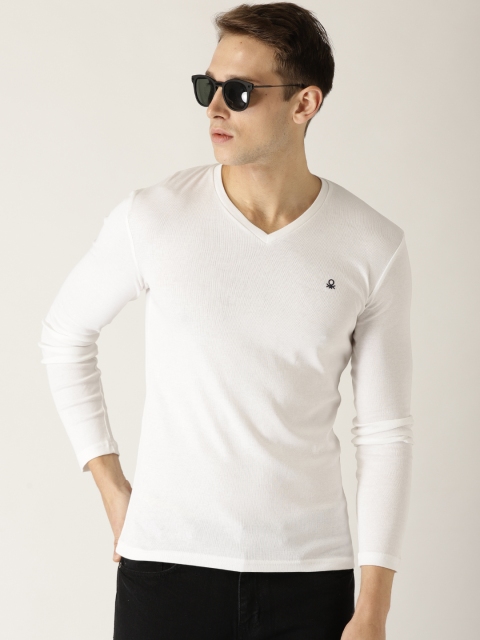 

United Colors of Benetton Men White Solid V-Neck T-shirt