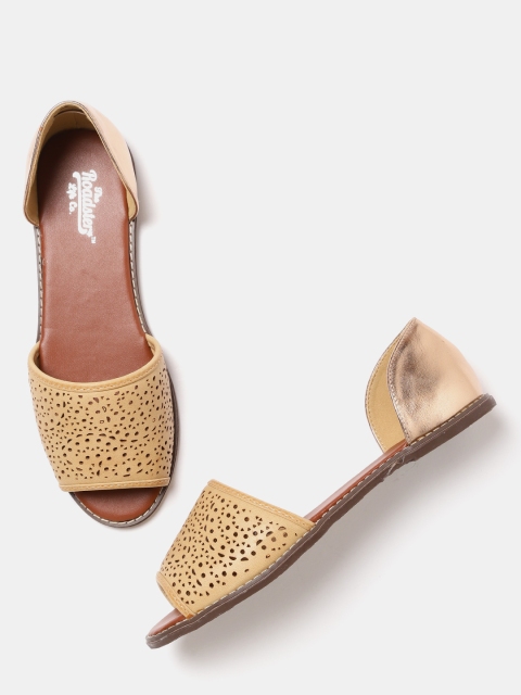 

Roadster Women Beige & Rose Gold-Toned Open Toe Flats with Laser Cuts