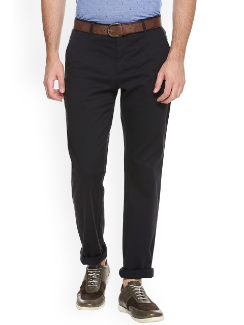

Allen Solly Men Black Regular Fit Solid Chinos