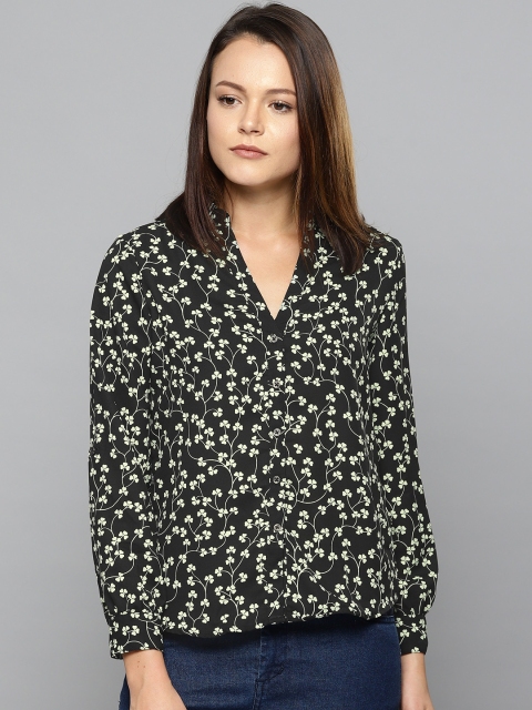 

Chemistry Women Black Regular Fit Printed Casual Shirt