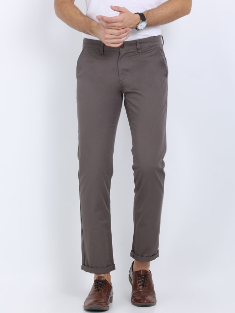 

Crocodile Men Grey Slim Fit Solid Chinos
