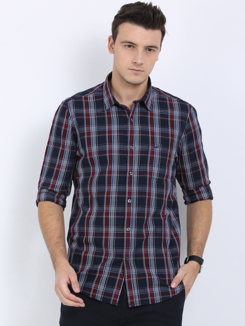

Crocodile Men Navy Blue Slim Fit Checked Casual Shirt