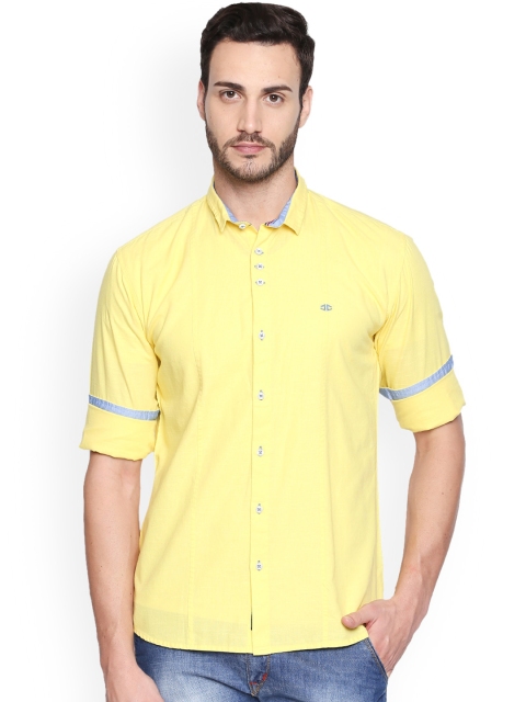 

L.A. SEVEN Men Yellow Slim Fit Solid Casual Shirt
