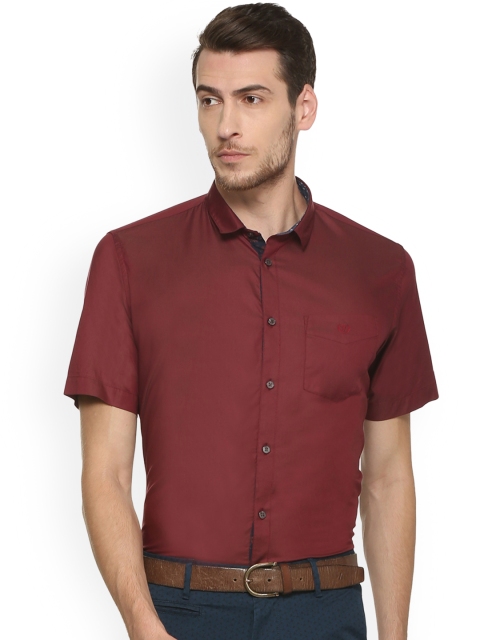 

Van Heusen Sport Men Maroon Slim Fit Solid Casual Shirt