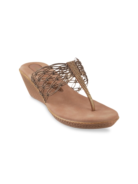 

Mochi Women Gold-Toned Woven Design Sandals