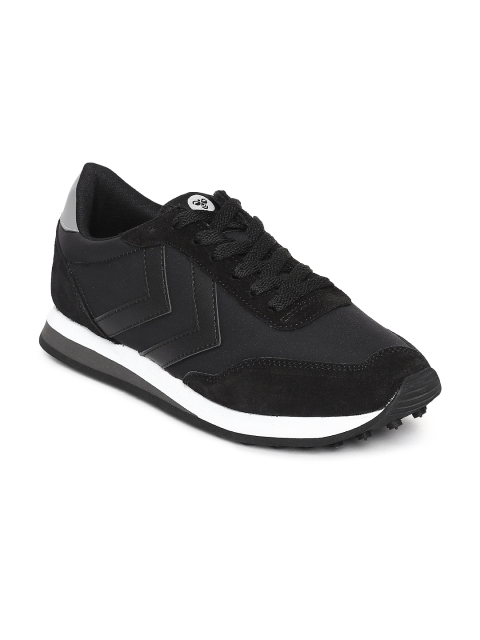 

hummel Men Black HELSINKI Solid Sneakers