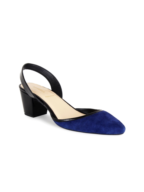 

OCEEDEE Women Navy Blue & Black Colourblocked Leather Sandals