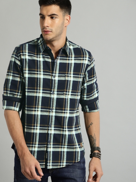 

Roadster Men Navy Blue Regular Fit Checked Casual Shirt