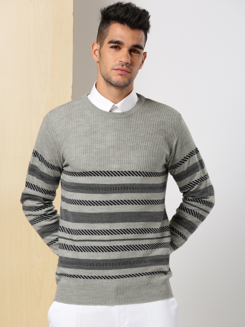 

INVICTUS Men Grey & Navy Striped Pullover