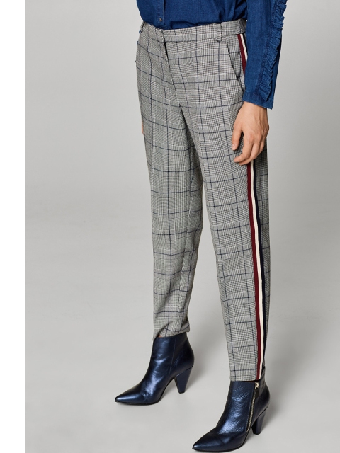 

ESPRIT Women Black & White Regular Fit Glen Check Regular Trousers