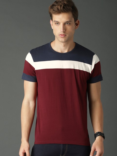 

Roadster Men Maroon & Blue Colourblocked Round Neck T-shirt