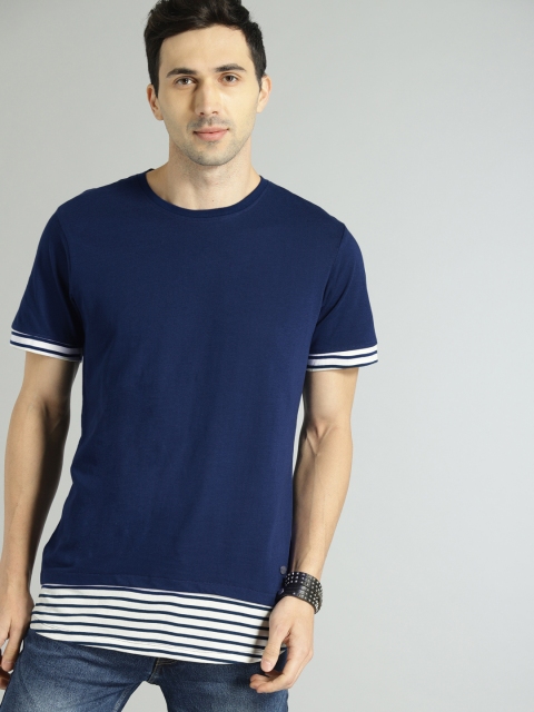 

Roadster Men Blue Solid Round Neck T-shirt