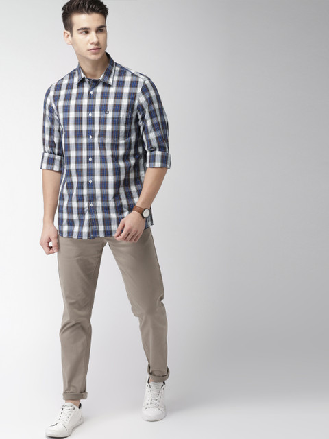 

Arrow Sport Men Blue & Grey Slim Fit Checked Casual Shirt