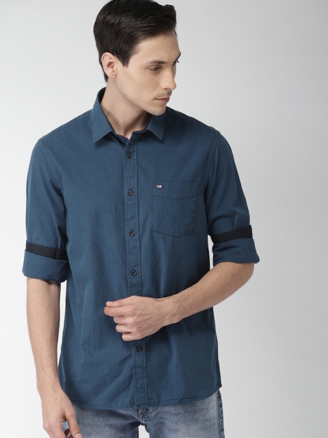 

Arrow Sport Men Blue Slim Fit Checked Casual Shirt