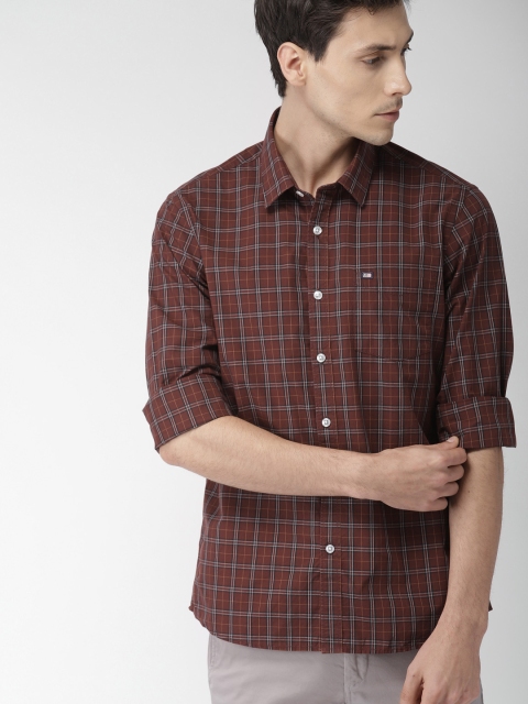 

Arrow Sport Men Brown Slim Fit Checked Casual Shirt