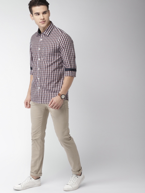 

Arrow Sport Men Brown & White Slim Fit Checked Casual Shirt
