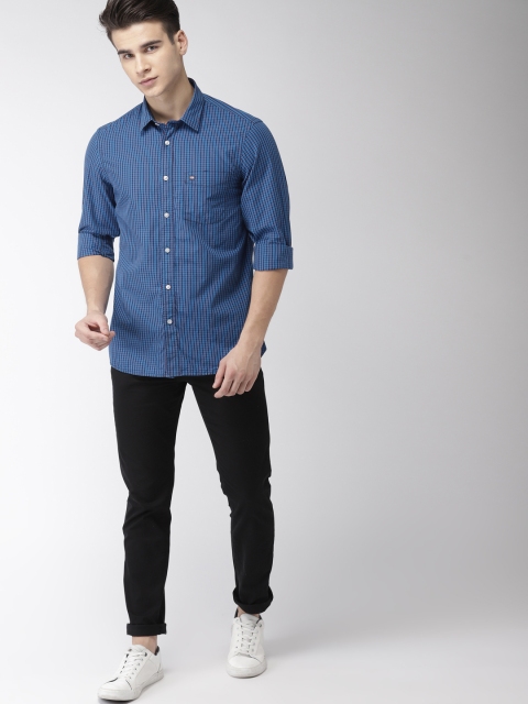 

Arrow Sport Men Blue Slim Fit Checked Casual Shirt