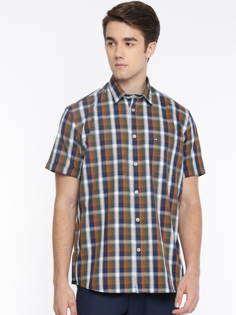 

Arrow Sport Men Navy Blue & White Regular Fit Checked Casual Shirt