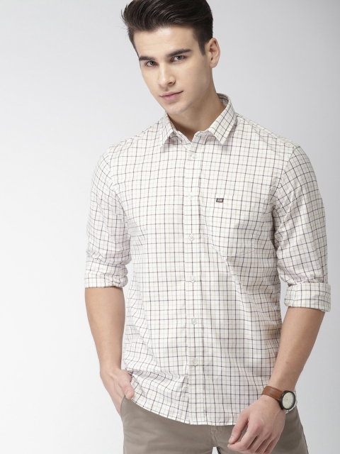 

Arrow Sport Men White & Brown Slim Fit Checked Casual Shirt