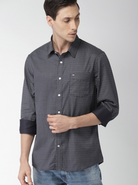 

Arrow Sport Men Navy Blue & White Slim Fit Printed Casual Shirt
