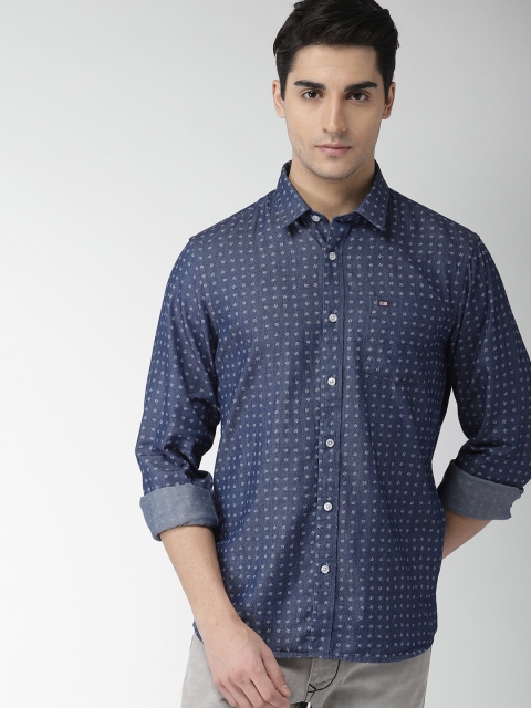 

Arrow Sport Men Blue Slim Fit Printed Casual Chambray Shirt