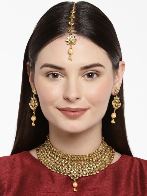 

Zaveri Pearls Antique Gold Toned Bridal Jewellery Set