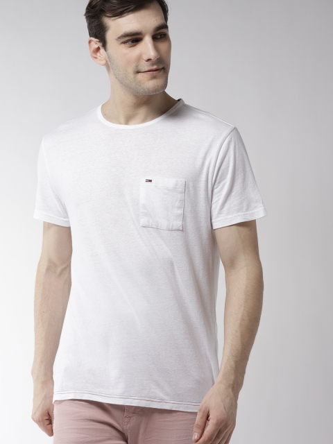 

Tommy Hilfiger Men White Solid Round Neck T-shirt