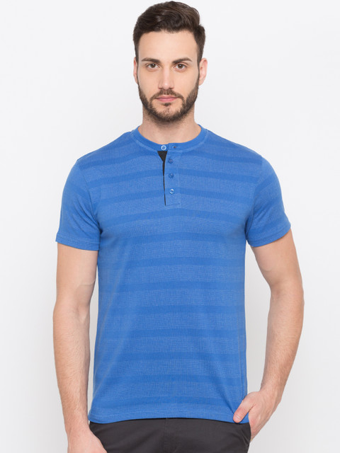 

Globus Men Blue Striped Henley Neck T-shirt