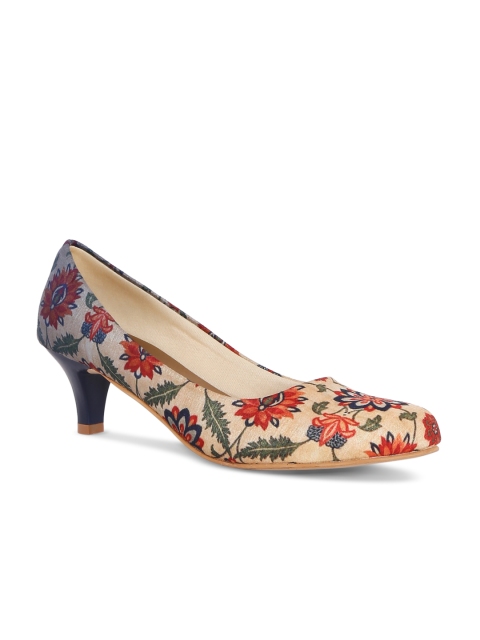 

Kanvas Women Multicoloured Printed Pumps, Multi
