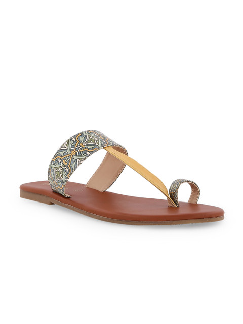 

Kanvas Women Multicoloured Printed Leather One Toe Flats, Multi