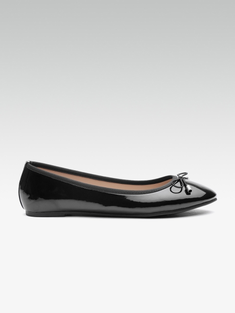 

DOROTHY PERKINS Women Black Solid Ballerinas