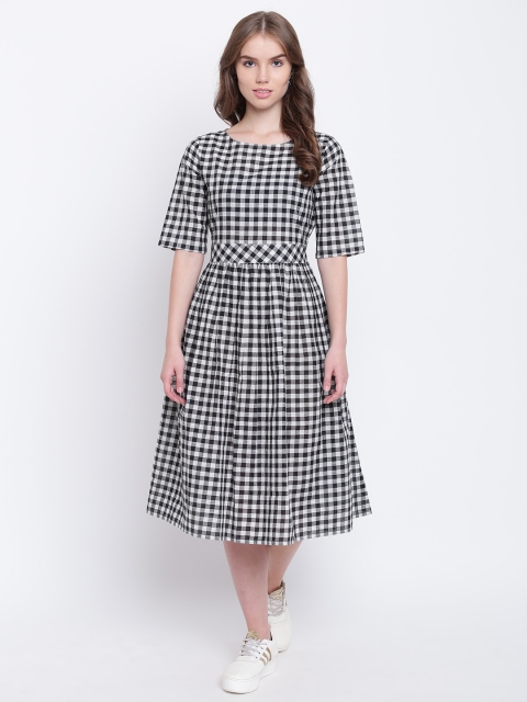 

Shakumbhari Women Black Checked Fit and Flare Dress