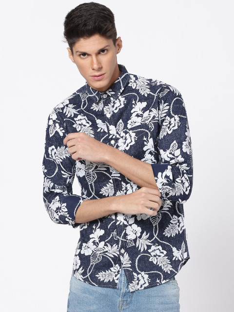 

ONLY & SONS Men Navy Blue & White Regular Fit Printed Casual Shirt