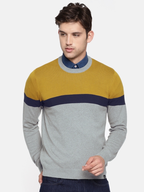 

Lee Men Mustard Yellow & Grey Colourblocked Pullover