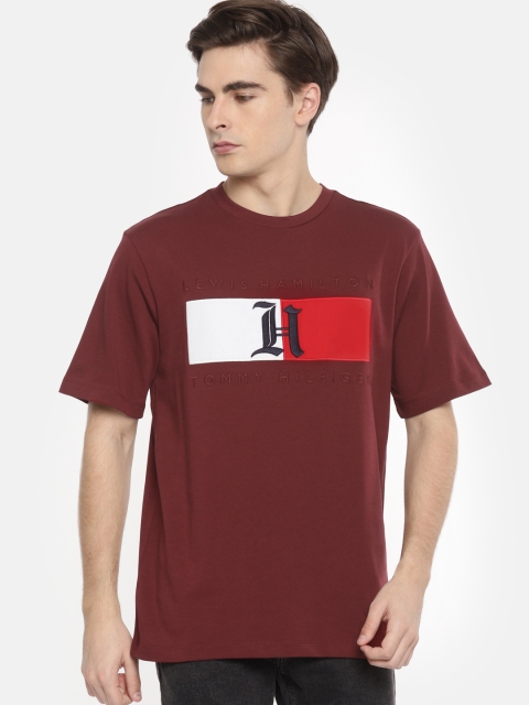 

Tommy Hilfiger Men Maroon Solid Round Neck Pure Cotton T-shirt