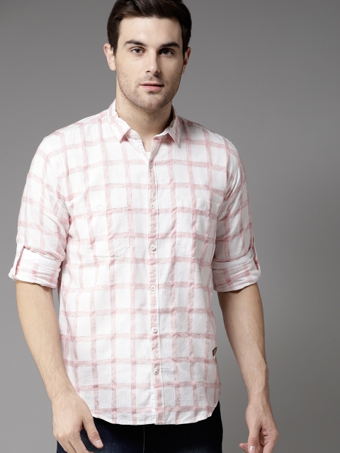 

DENNISON Men White & Red Comfort Slim Fit Checked Casual Shirt