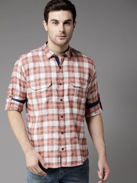 

DENNISON Men Peach-Coloured & Off-White Comfort Slim Fit Checked Casual Shirt