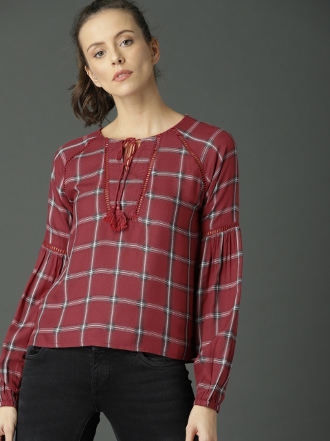 

Roadster Women Maroon Checked Top