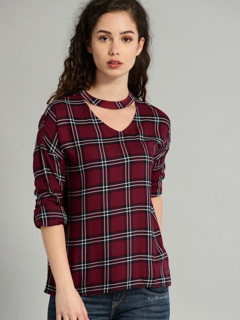 

Roadster Women Maroon Checked Top