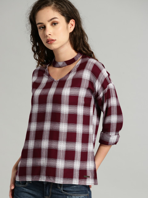 

Roadster Women Maroon Checked Top