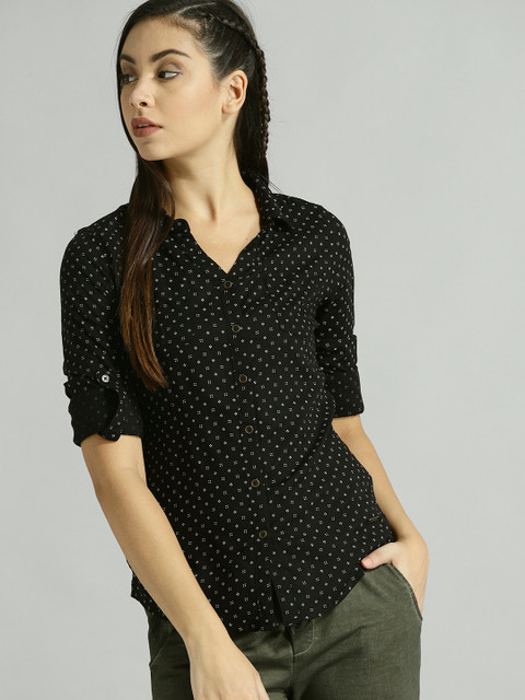 

Roadster Women Black & White Printed Regular Fit Casual Shirt