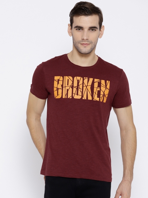 

OVS Men Burgundy Printed Round Neck T-shirt