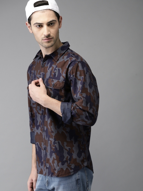 

HERE&NOW Men Navy Blue & Maroon Regular Fit Printed Casual Shirt