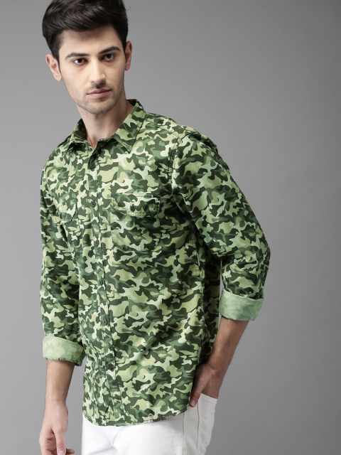

HERE&NOW Men Green Regular Fit Printed Casual Shirt