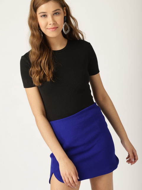 

MANGO Women Black Solid Round Neck T-shirt