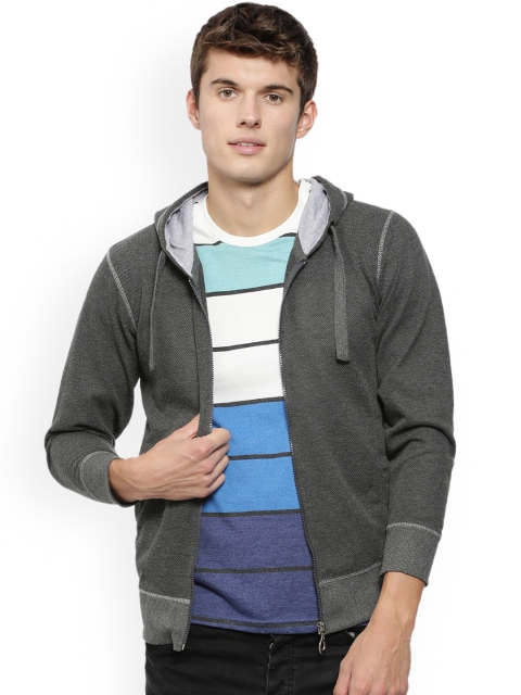 

Campus Sutra Men Charcoal Grey Solid Hooded Sweatshirt