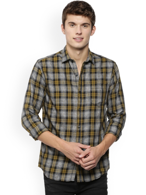 

Campus Sutra Men Green & Mustard Checked Casual Shirt